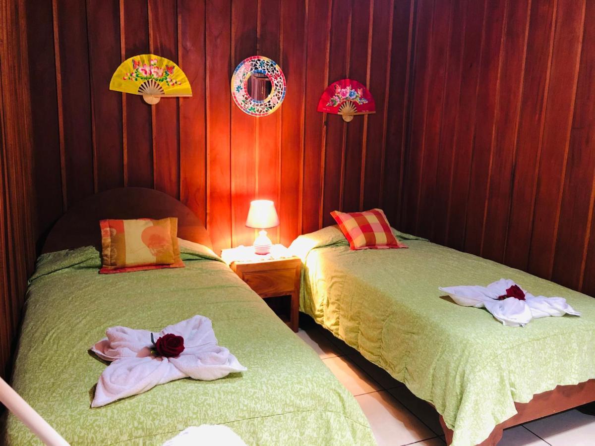 Cabinas Lupita Bed & Breakfast La Fortuna Bagian luar foto